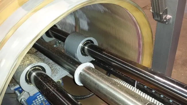 Rénovation par rabotage des fûts avant une nouvelle chauffe